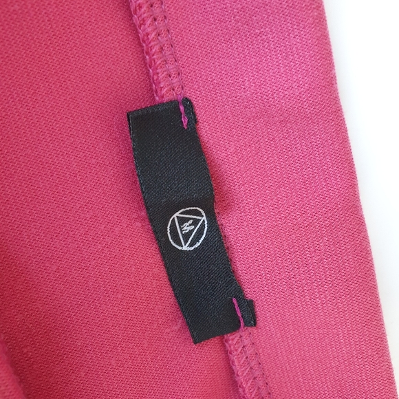 Missguided pink miniskirt - Picture 6 of 7